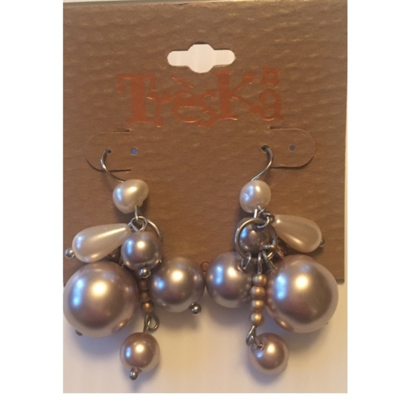 NWT Treska Pearl Drop Pierced Earrings - Picture 4 of 5